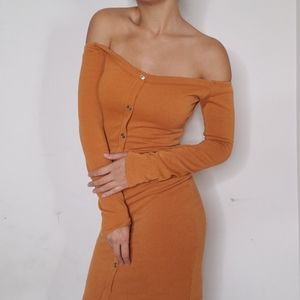 Long sleeve dress fall / winter orange